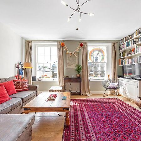 Veeve - Cosy In The Heart Of Angel Appartement Londen Buitenkant foto