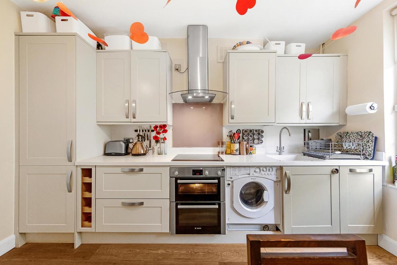 Veeve - Cosy In The Heart Of Angel Appartement Londen Buitenkant foto